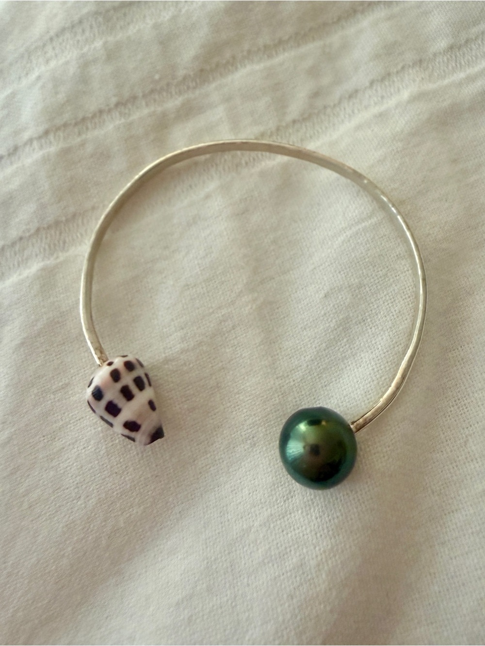 NWT Treasure Tide 925 Sterling Black Tahitian Pearl And  Shell Cuff  2”